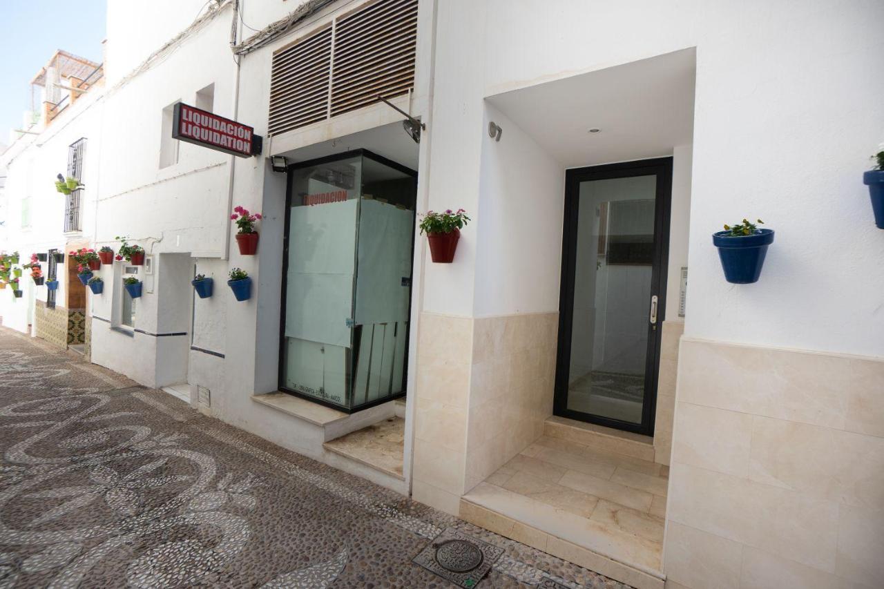 Playa Del Salon 2C Menyber Appartement Nerja Buitenkant foto