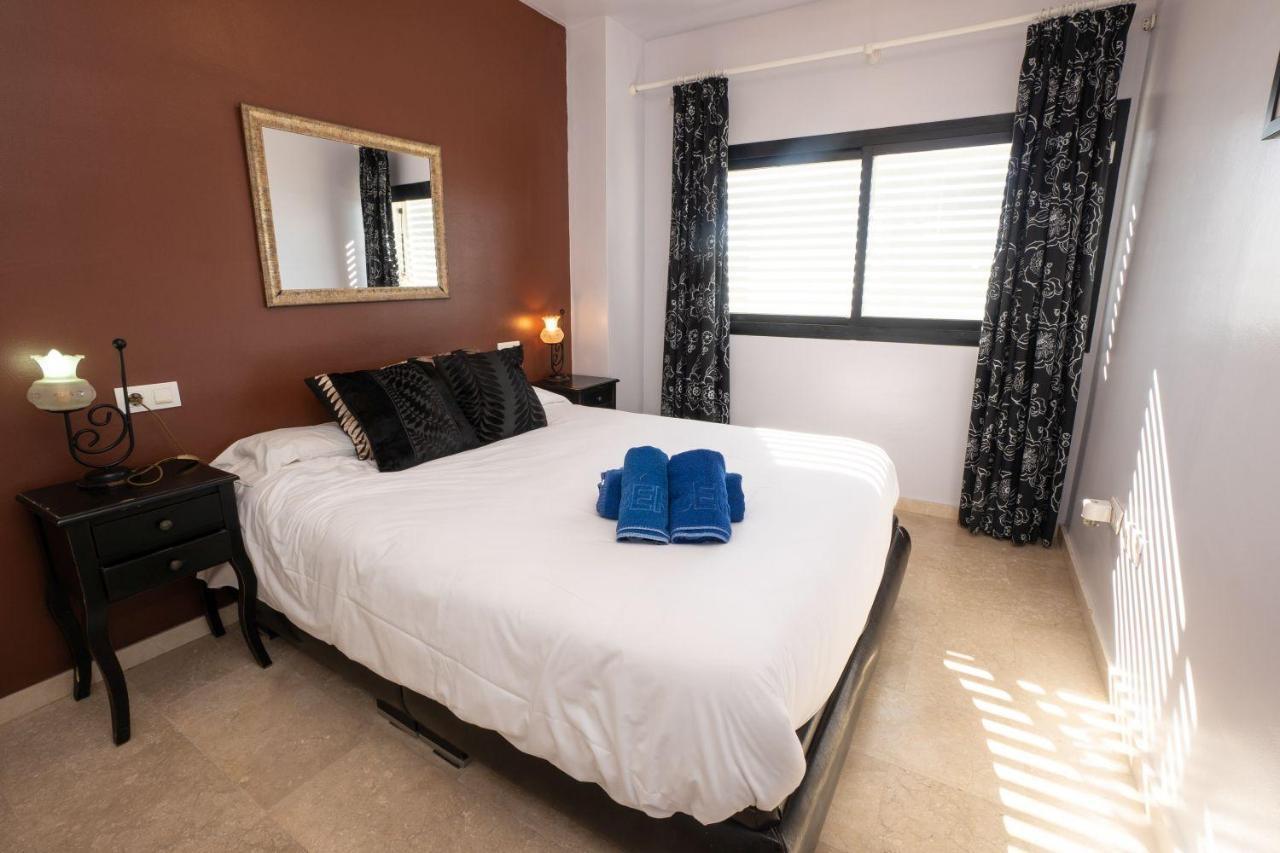 Playa Del Salon 2C Menyber Appartement Nerja Buitenkant foto
