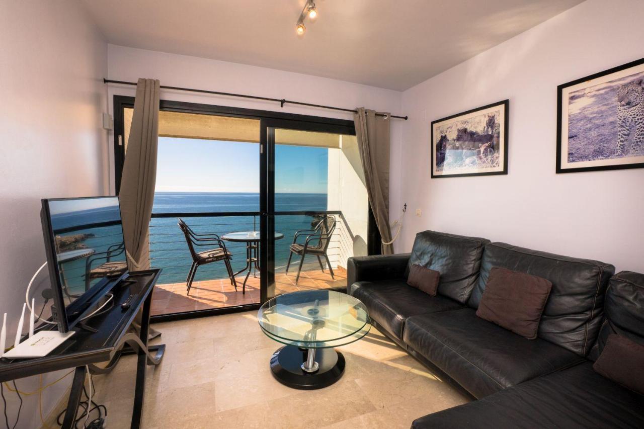 Playa Del Salon 2C Menyber Appartement Nerja Buitenkant foto