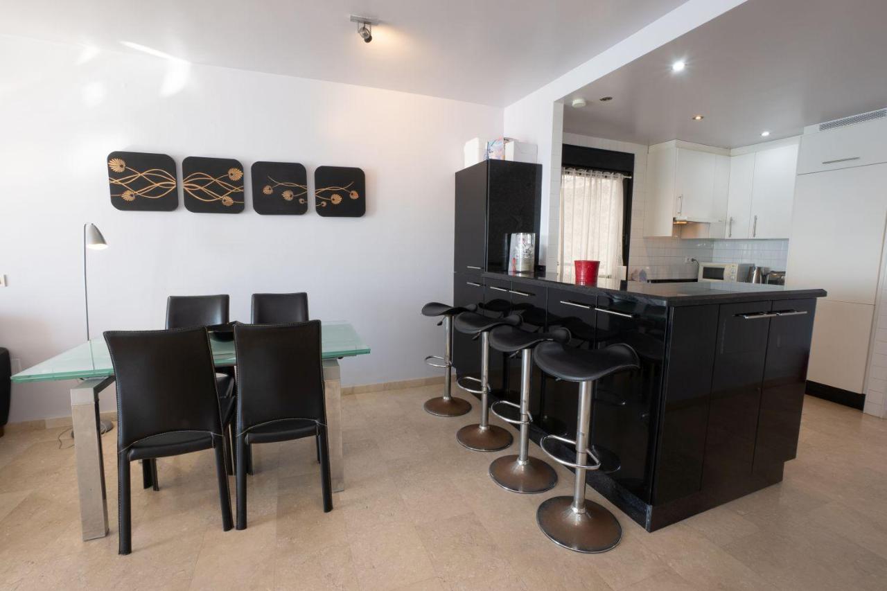 Playa Del Salon 2C Menyber Appartement Nerja Buitenkant foto